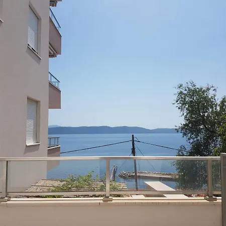 Villa Nimfa Apartman *